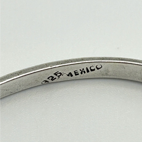 925 Sterling Silver and Turquoise Bangle Bracelet 7” Taxco - Picture 6 of 12